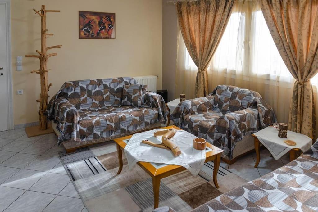 شقة Dimitri'S Mountain House كاربينيسي المظهر الخارجي الصورة