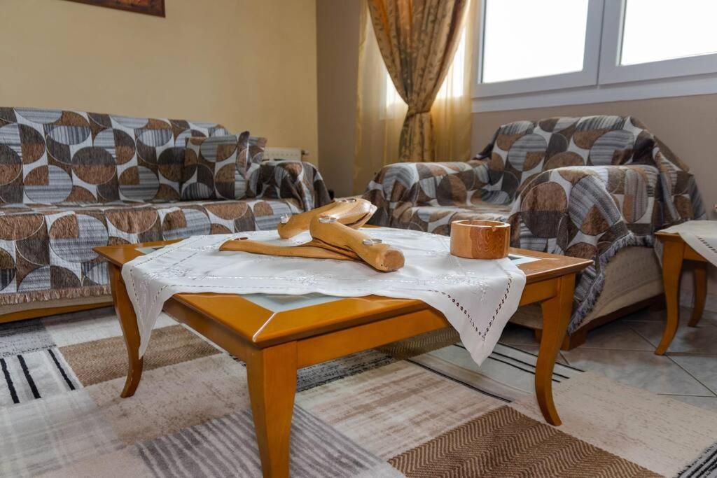 شقة Dimitri'S Mountain House كاربينيسي المظهر الخارجي الصورة