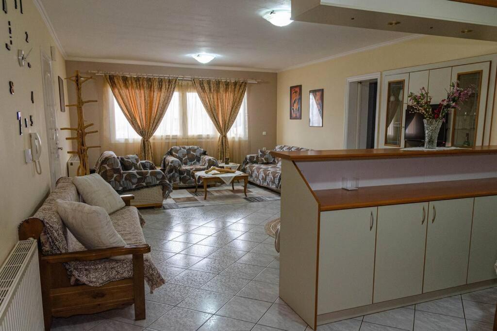 شقة Dimitri'S Mountain House كاربينيسي المظهر الخارجي الصورة