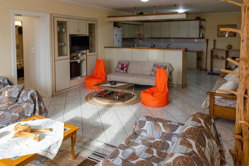 شقة Dimitri'S Mountain House كاربينيسي المظهر الخارجي الصورة