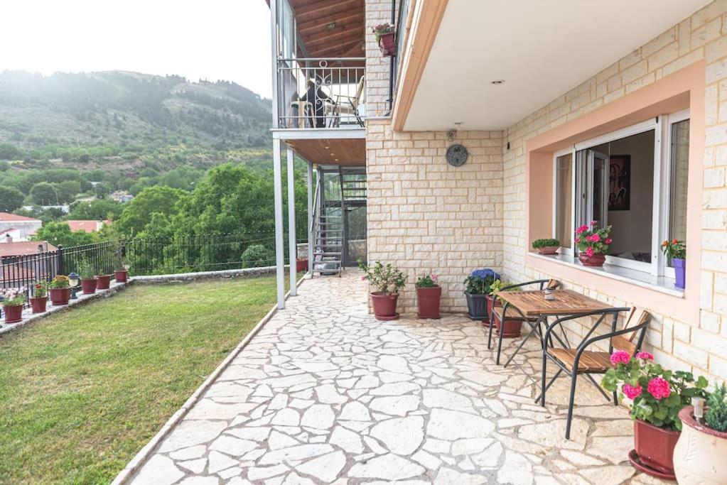 شقة Dimitri'S Mountain House كاربينيسي المظهر الخارجي الصورة