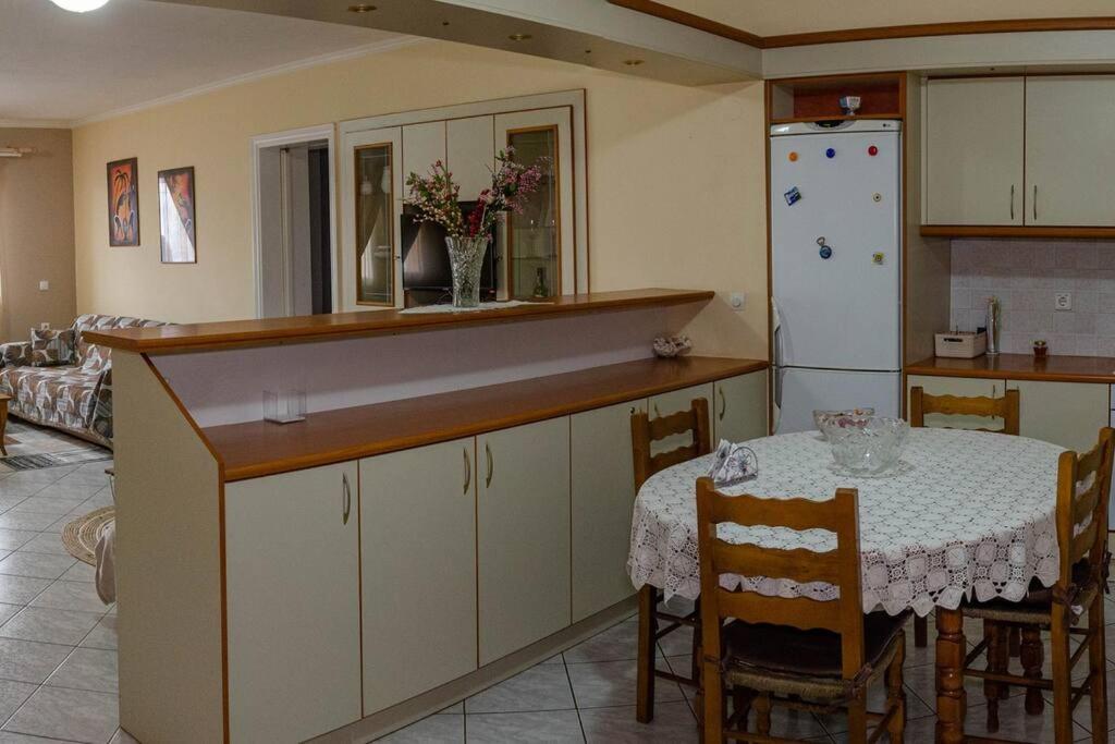 شقة Dimitri'S Mountain House كاربينيسي المظهر الخارجي الصورة